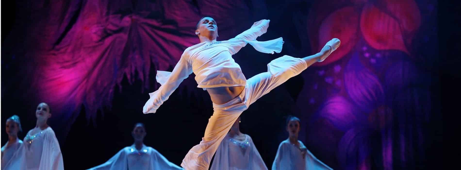 Stage with ballerinas performing a ballet